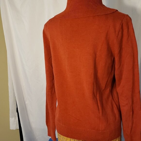 Ladies HAGGAR Cowl Neck Sweater w/Floral Design in Burnt Orange - S/P - Picture 4 of 5